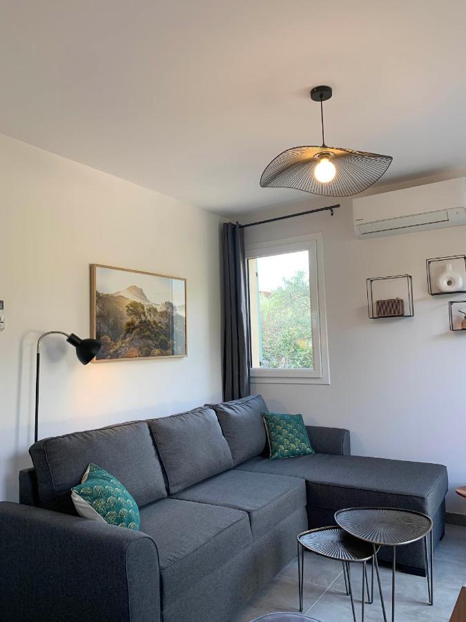 屈屈龙Le Cabanon De Livia Avec Piscine Privee别墅 外观 照片